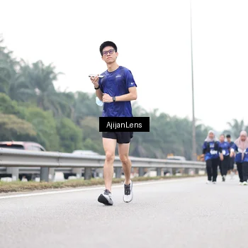 Runner Photo 7439770
