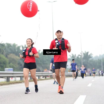 Runner Photo 7439777