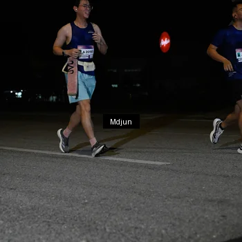 Runner Photo 7439811