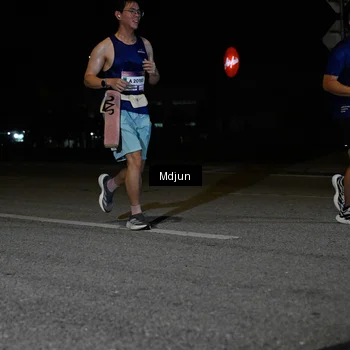 Runner Photo 7439812