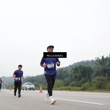 Runner Photo 7439841