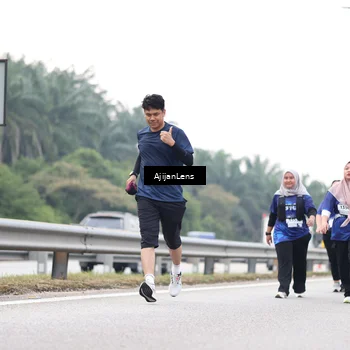 Runner Photo 7439842