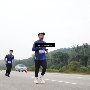 Runner Photo 7439853