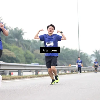 Runner Photo 7439861