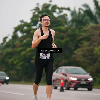 Runner Photo 7439894