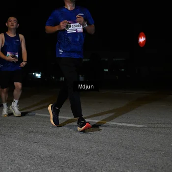 Runner Photo 7439903