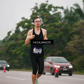 Runner Photo 7439913
