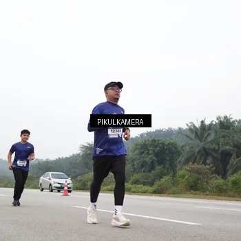 Runner Photo 7439940