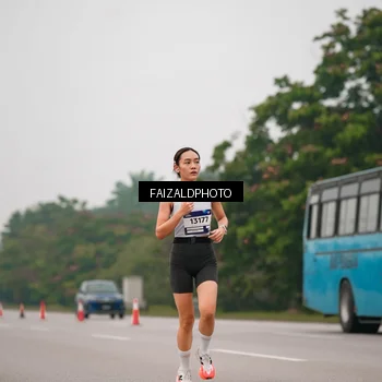 Runner Photo 7439946