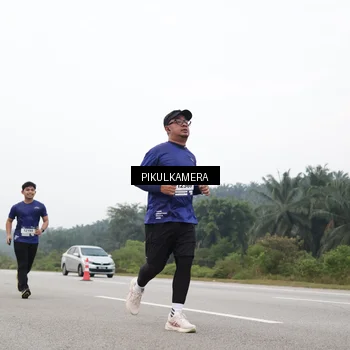 Runner Photo 7439948