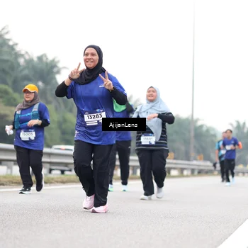 Runner Photo 7439951