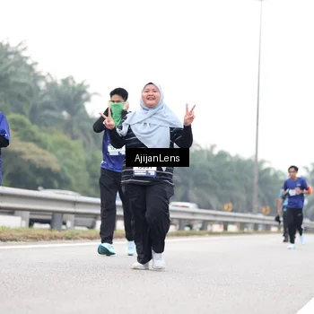 Runner Photo 7439959