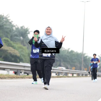 Runner Photo 7439965