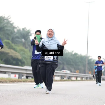 Runner Photo 7439966