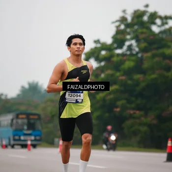 Runner Photo 7439981