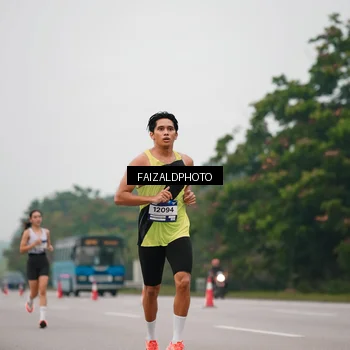 Runner Photo 7439984