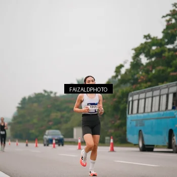 Runner Photo 7439992