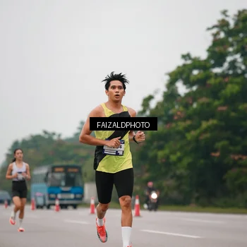 Runner Photo 7439993