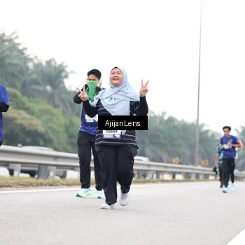 Runner Photo 7439998