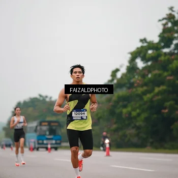 Runner Photo 7440013