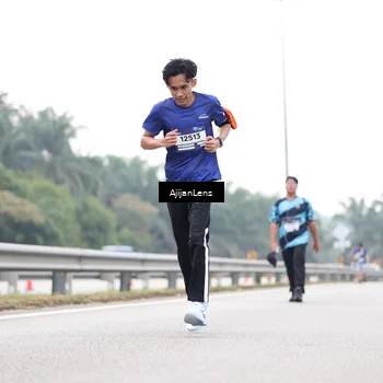 Runner Photo 7440020