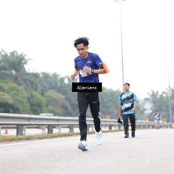 Runner Photo 7440027
