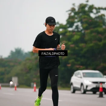 Runner Photo 7440030