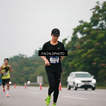 Runner Photo 7440038