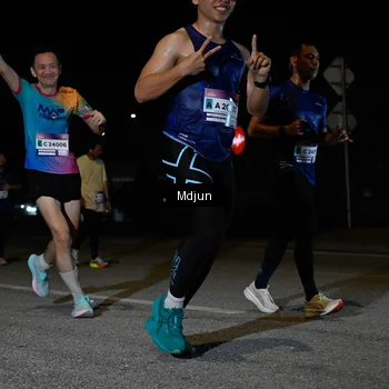 Runner Photo 7440049