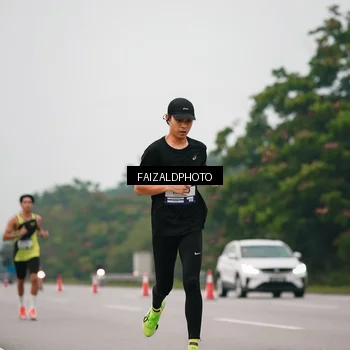 Runner Photo 7440052