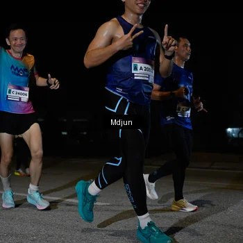 Runner Photo 7440054