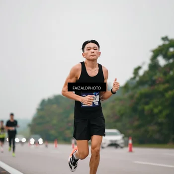 Runner Photo 7440063