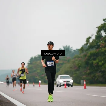 Runner Photo 7440071