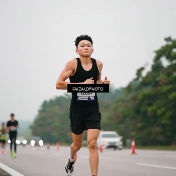 Runner Photo 7440072