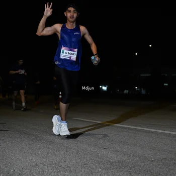 Runner Photo 7440078