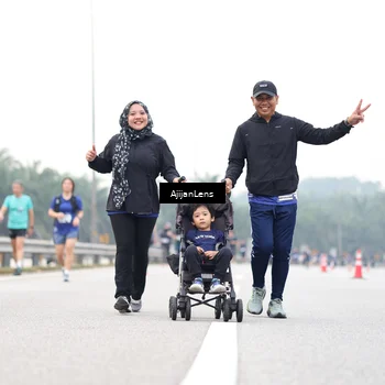 Runner Photo 7440080
