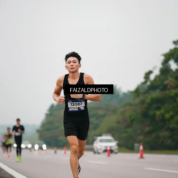 Runner Photo 7440082