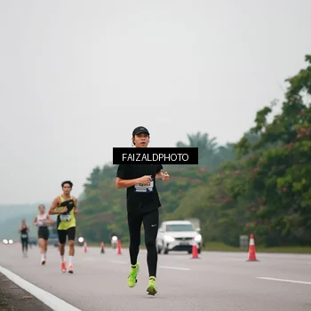 Runner Photo 7440086