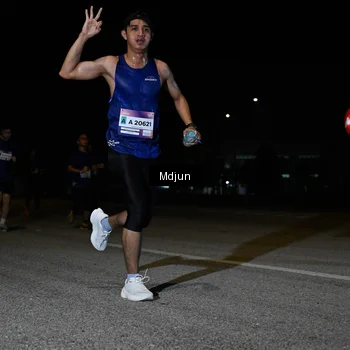 Runner Photo 7440092