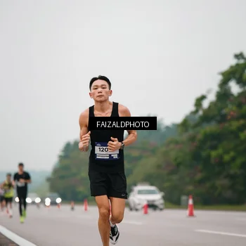 Runner Photo 7440094