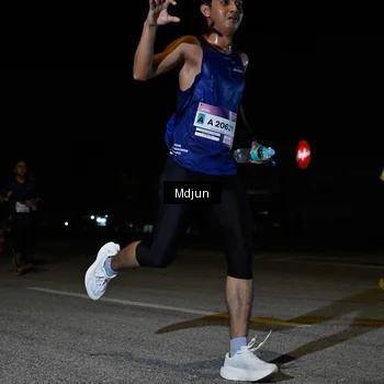 Runner Photo 7440097
