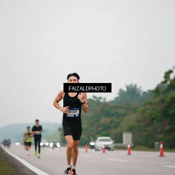 Runner Photo 7440100