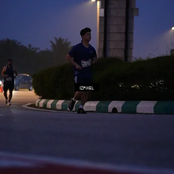 Runner Photo 7440104