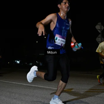 Runner Photo 7440112