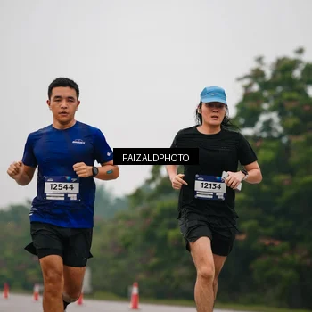 Runner Photo 7440113