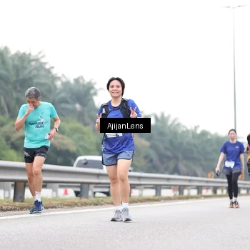 Runner Photo 7440120