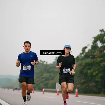 Runner Photo 7440124