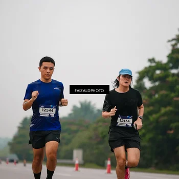 Runner Photo 7440132
