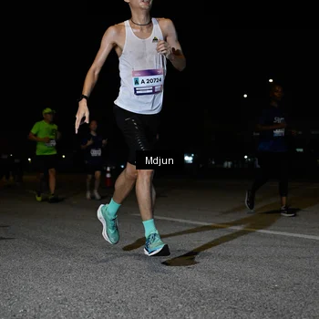 Runner Photo 7440156