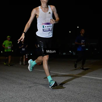 Runner Photo 7440157